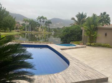 Casa · 436m² · 4 Habitaciones · 5 Estacionamientos · Casa en Vía a La Costa