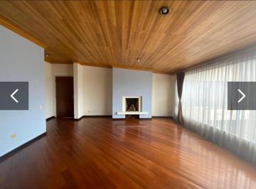 Departamento de 3 habitaciones, Quito · Vendo o Rento Excelente Departamento, 3 Dorm., 2 Estacionamientos, Sector Colegio San Gabriel