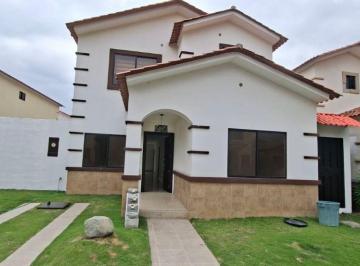 Casa de 5 habitaciones, Guayaquil · Alquilo Casa 5 Dorm. Ciudad Celeste