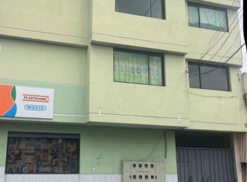 Casa de 12 habitaciones, Quito · Venta de Casa Rentera en Carcelen Bajo