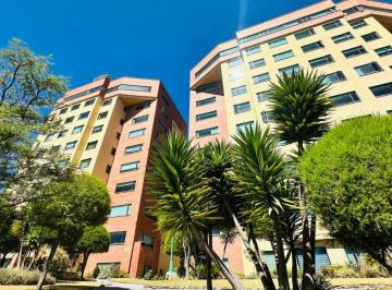 Departamento de 3 habitaciones, Quito · Departamento de 200 m² con 3 Habitaciones en Venta en El Bosque