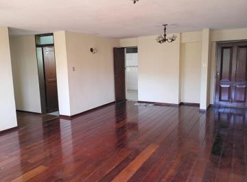 Departamento de 3 habitaciones, Quito · Vendo Amplio Departamento en El Sector González Suárez