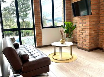 Sala · Vive Frente Al Río Yanuncay | Departamento Exclusivo en Alquiler