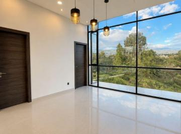 Departamento de 3 habitaciones, Quito · Vendo Departamento Premiumcon 2 Balcones