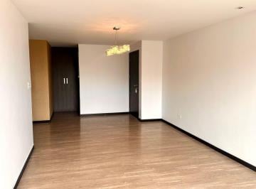 Departamento de 3 habitaciones, Quito · Venta Departamento de 3 Habitaciones con Baño Privada Cada Una Sobre Calle Bosmediano