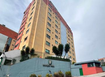 Departamento de 3 habitaciones, Quito · Venta Departamento Edificio Bosque Real
