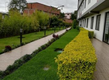 Departamento de 3 habitaciones, Quito · Hermoso Departamento en Pb con Jardín Privado Ideal Para Mascotas o Tercera Edad