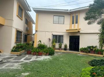 Departamento de 3 habitaciones, Guayaquil · Departamento – Urdesa Central | Conjunto Residenci A. Blum