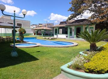 Casa de 4 habitaciones, Quito · Arriendo o Vendo Casa en Cumbaya a un Minuto del Paseo San Francisco