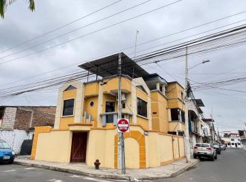 Casa de 6 habitaciones, Manta · Casa de Venta en Manta Barrio El Palmar