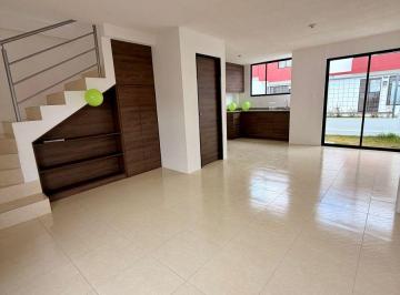 Casa de 3 habitaciones, Quito · Mitad del Mundo Casa en Renta