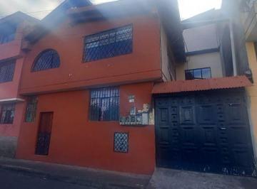 Casa de 13 habitaciones, Quito · Casa Rentera en Venta – Excelente Oportunidad de Inversión