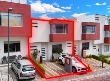 Casa de 3 habitaciones, Quito · Casa en Venta | Conocoto 161 m²