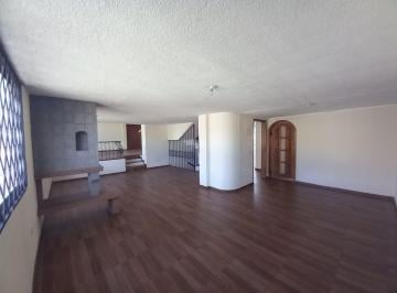 Casa de 6 habitaciones, Quito · Renta Casa Comercial Para Oficina Bodega Empresa en Av de La Prensa, Cotocollao