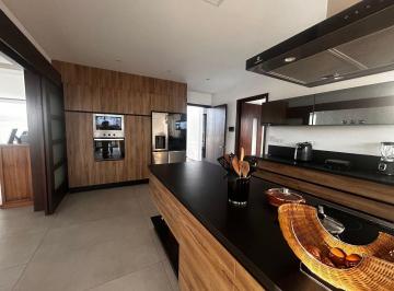 Casa de 3 habitaciones, Quito · Rento Casa 3 Dorm., 350 m², 4 Estacionamientos, Generador Electrico, Alta Vista Nayón