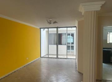 Casa de 4 habitaciones, Quito · Linda Casa Renta Sector Mastodontes - Carcelén