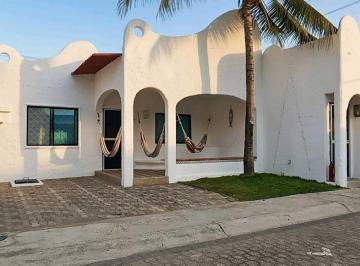 Casa · 85m² · 3 Habitaciones · 1 Estacionamiento · Anacapri 2 Playas Km 3.5 Via Data Casa Amablada en Venta Ana Capri 2