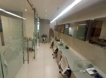 Local comercial · 74m² · 2 Habitaciones · 1 Estacionamiento · La Carolina. de Oportunidad. Local en Venta. 74.96 m²