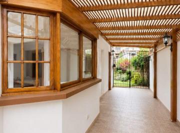 Casa de 3 habitaciones, Quito · Rento Hermosa Casa en Cumbayá