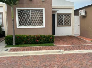 Casa de 3 habitaciones, Santa Elena · Urbanización Santa Cecilia 2 a Pocos Minutos Mar Bravo, Anconcito, Punta Carnero