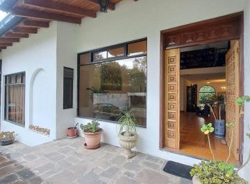 Casa de 4 habitaciones, Quito · Casa en Renta, Cumbayá