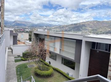 Departamento de 1 habitación, Quito · Loft de Venta en Cumbayá Cerca Al Parque Central, Guardia 24/7, Jardín, Pérgola, Terraza, 2 Parqueos
