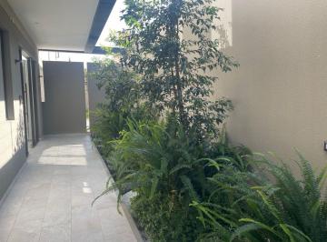 Departamento de 2 habitaciones, Quito · Departamento con Jardin de Venta en Cumbaya Primavera 1