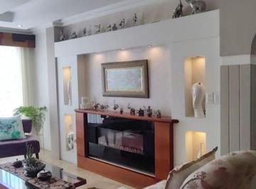 Casa de 5 habitaciones, Loja · Propiedad Exclusiva en Loja | Espacios Únicos y Excelente Ubicación