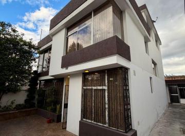 Casa de 5 habitaciones, Quito · Casa de 5 Habitaciones - en Venta - El Pinar Bajo - 317 m²