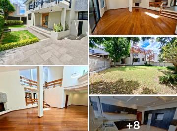 Casa de 3 habitaciones, Quito · Cumbayá – Sector Auqui Chico | en Urbanización Arriendo Exclusiva Casa de 390 m² de Construcción