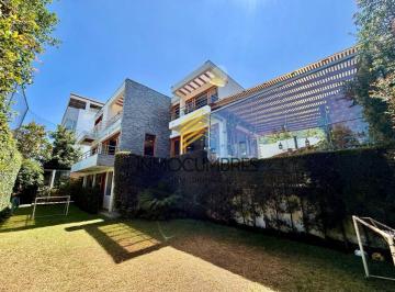Casa de 5 habitaciones, Quito · Casa Amplia de Venta en Nayon