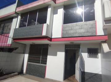 Casa · 132m² · 3 Habitaciones · 1 Estacionamiento · Casa en Venta Independiente,3 Dorm., Suite y Parqueadero