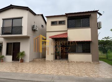 Casa de 3 habitaciones, Daule · Casa de 160 m² con 3 Habitaciones en Venta Villa Club Etapa Omega