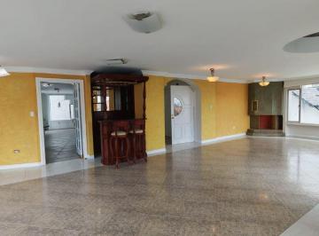 Departamento de 4 habitaciones, Quito · Venta Departamento de 3 Pisos, 4 Dorm., 2 Parqueaderos con Bbq y Terraza Propia