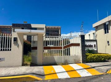 Casa de 3 habitaciones, Quito · Venta Casa La Armenia Conjunto Aldea Belen
