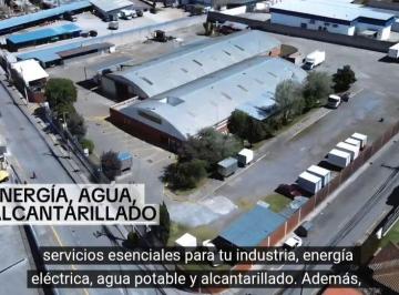 Terreno / Lote , Quito · Terreno de 10.000 m² con Galpones y Oficinas, a Una Cuadra del Nuevo mcdonald'S de Calderón