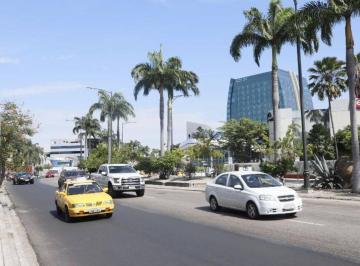 Edificio-Hotel-Fabrica , Guayaquil · En Venta - Alquiler Edificio de Oficinas 489 m² - Kennedy Norte - Norte de Guayaquil