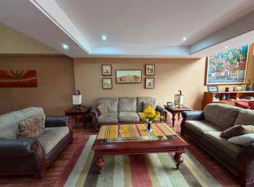 Departamento de 4 habitaciones, Cuenca · Penthouse Triplex Exclusivo en Venta – Puertas del Sol, Cuenca