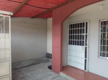 Casa de 3 habitaciones, Guayaquil · Casa con Garaje en Venta, Mucho Lote 1