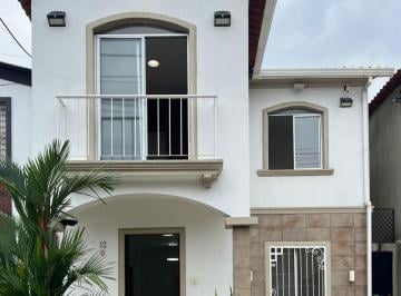 Casa de 4 habitaciones, Daule · Casa de 105 m² con 4 Dorm. en Venta en León Febres Cordero