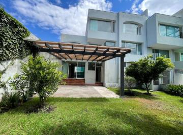 Casa de 3 habitaciones, Quito · Casa de 587 m² con 3 Dorm. en Venta en Cumbayá
