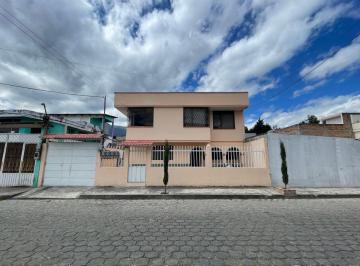 Casa de 3 habitaciones, Ibarra · Casa Rentera en Venta - Sector Yacucalle, Ibarra