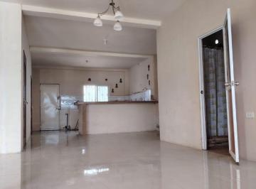 Casa de 4 habitaciones, Esmeraldas · Esmeraldas, Tachina, Arriendo Casa 230 m² Constr, 4 Dormit. Frente Via El Tigre, a 500 m U, Católica