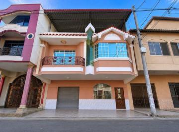 Casa de 6 habitaciones, Machala · Se Vende Casa Comercial Sector Centro de Machala