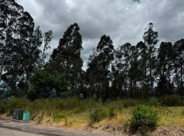 Terreno / Lote , Quito · Lote en Venta – 1.713 m² en un Entorno de Paz y Naturaleza
