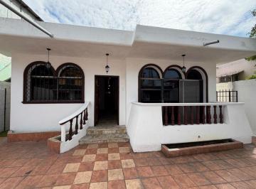 Casa de 4 habitaciones, Guayaquil · Venta de Casa en Ciudadela Fae D. Arteaga