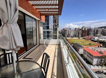 Departamento de 3 habitaciones, Quito · En Renta o Venta Penthouse de Lujo (Amoblado) con Terraza Sobre La Rep. de El Salvador