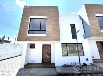 Casa · 114m² · 3 Habitaciones · 2 Estacionamientos · Venta de Casa Sector Sangolquí, Inchalillo ¡Aplica Crédito Vip o Miti - Miti!