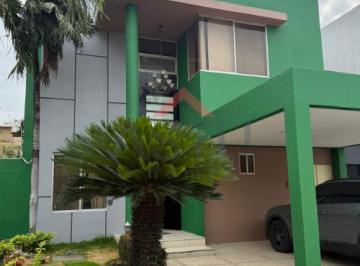 Casa de 3 habitaciones, Guayaquil · Se Vende Casa en Vía a La Costa. Urbanización Arcadia