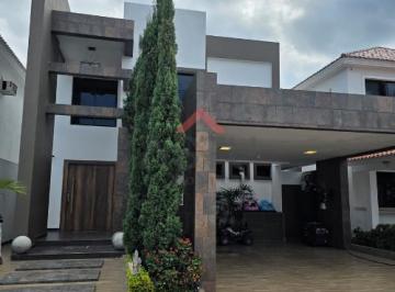 Casa de 4 habitaciones, Guayaquil · Se Vende Casa en Urb. Portofinovía a La Costa Km 11.5